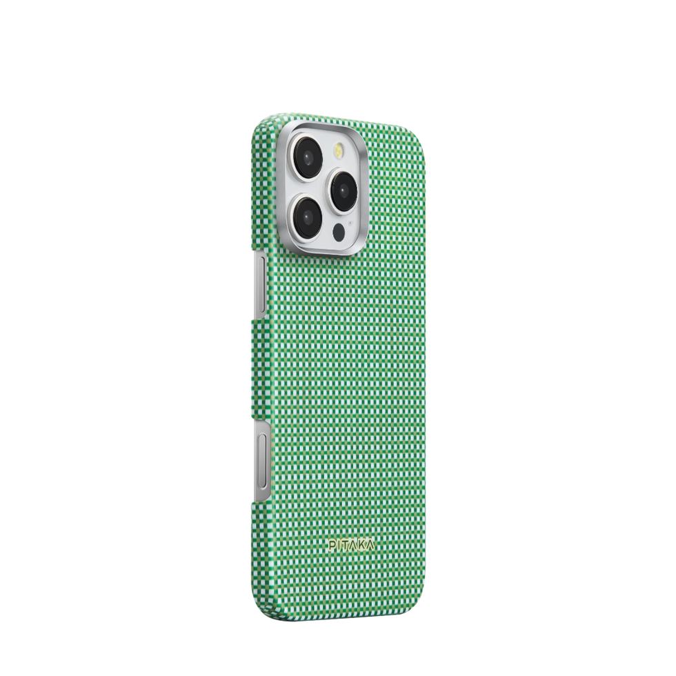 Forest Green,iPhone 16 Pro